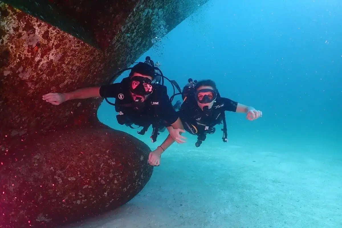 Dive Academy Phuket - Fun Diving Thumbnail Dive Academy Phuket - Fun Diving Thumbnail
