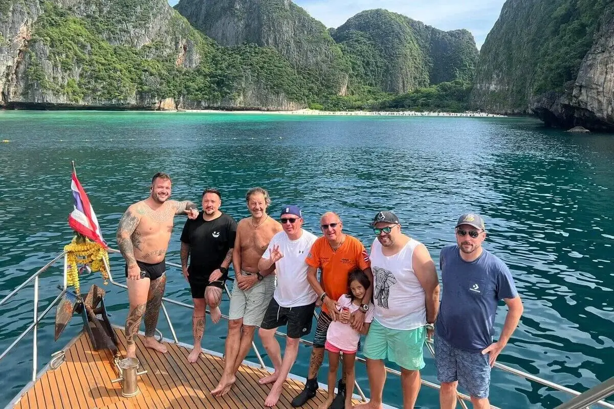 Dive Academy Phuket - Private Diving Thumbnail Dive Academy Phuket - Private Diving Thumbnail